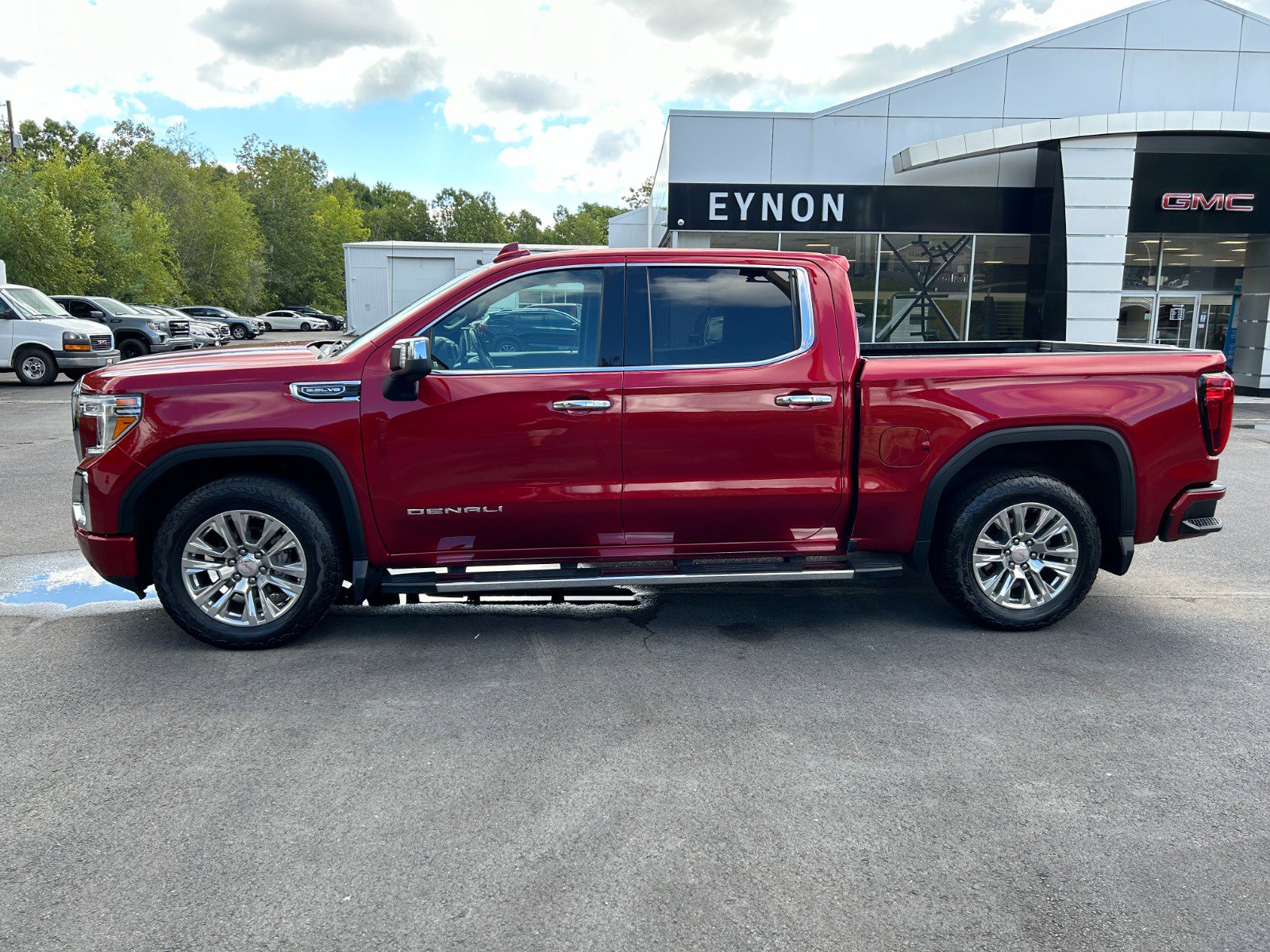 Used 2022 GMC Sierra 1500 Limited Denali with VIN 3GTU9FED3NG172144 for sale in Olyphant, PA