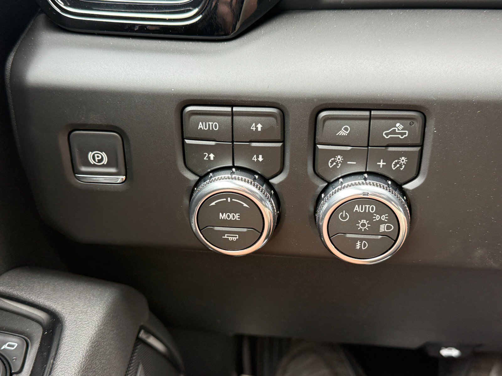 2026 GMC Sierra 2500HD AT4 - Photo 32