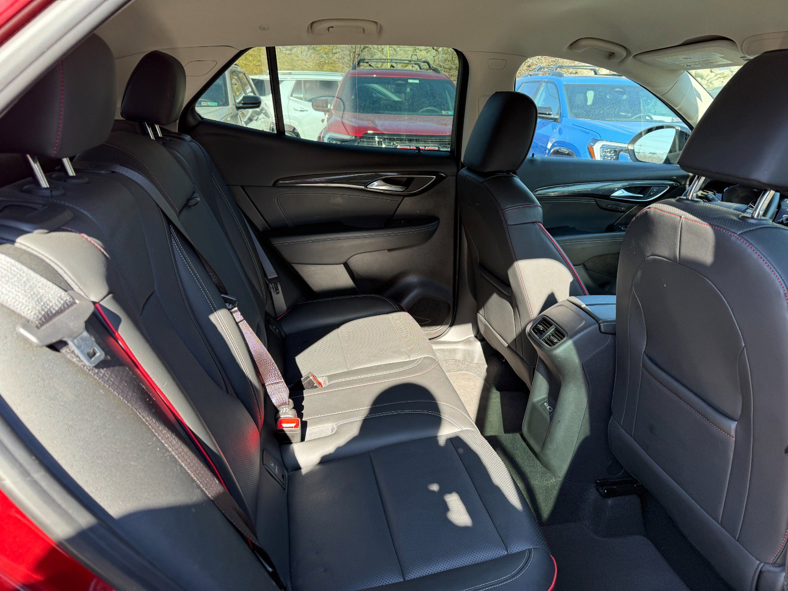 2022 Buick Envision Essence - Photo 19