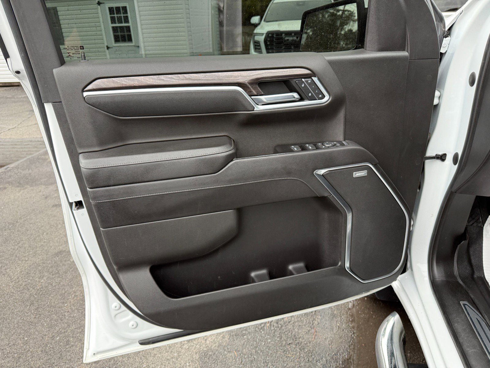 2022 Chevrolet Silverado 1500 LTZ - Photo 15