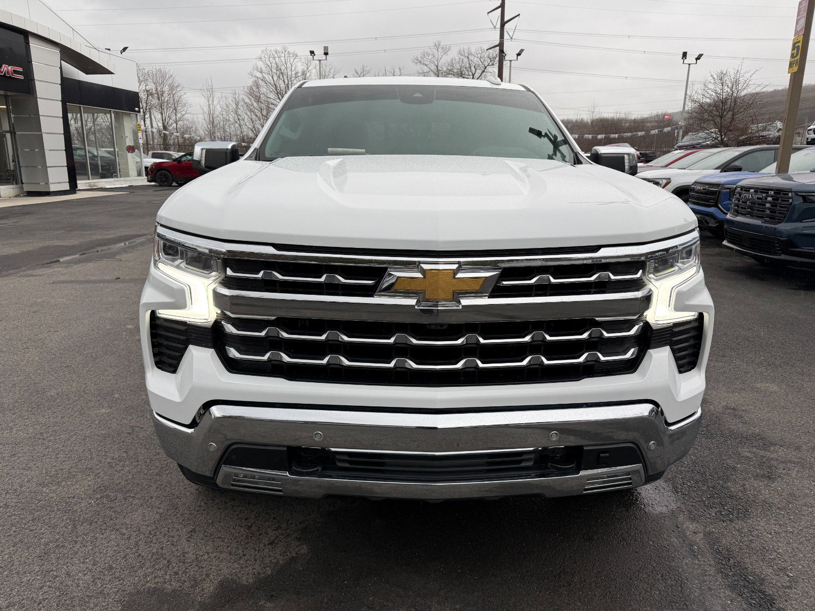 2022 Chevrolet Silverado 1500 LTZ - Photo 8