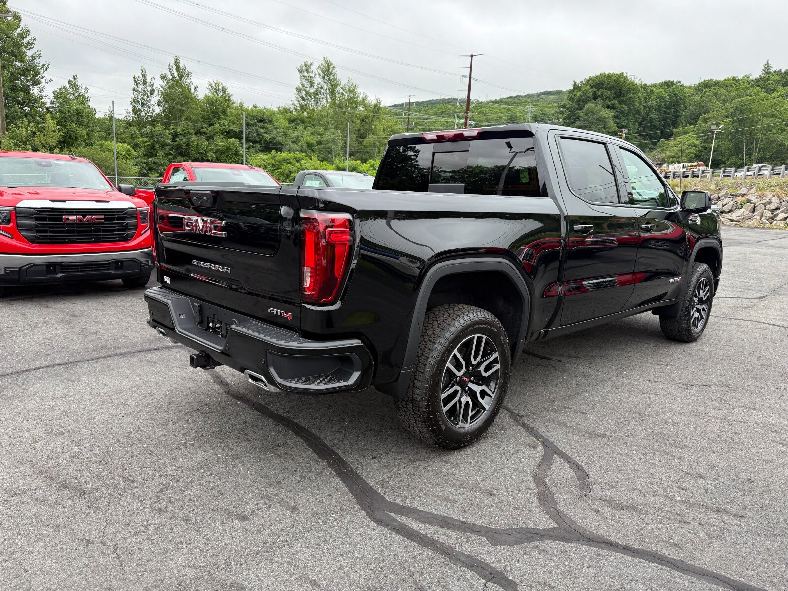 2026 GMC Sierra 1500 AT4 - Photo 5