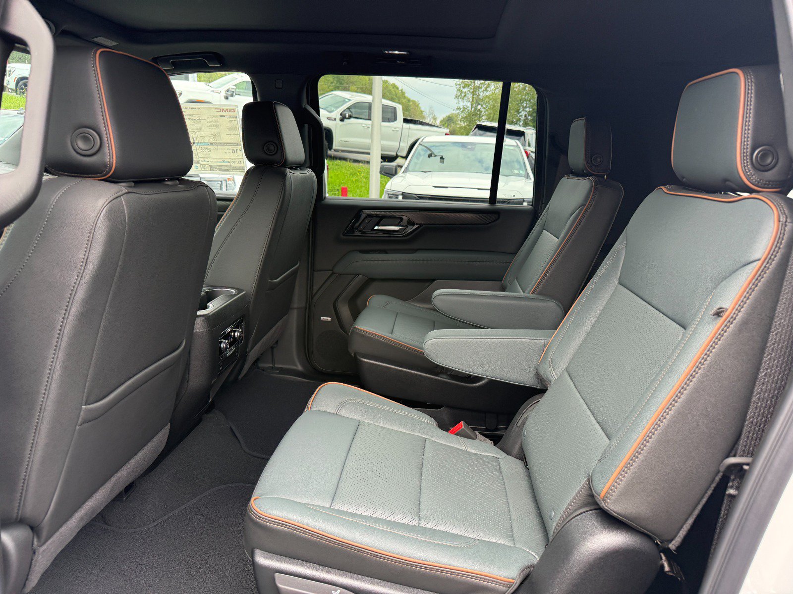 2026 GMC Yukon XL AT4 - Photo 17