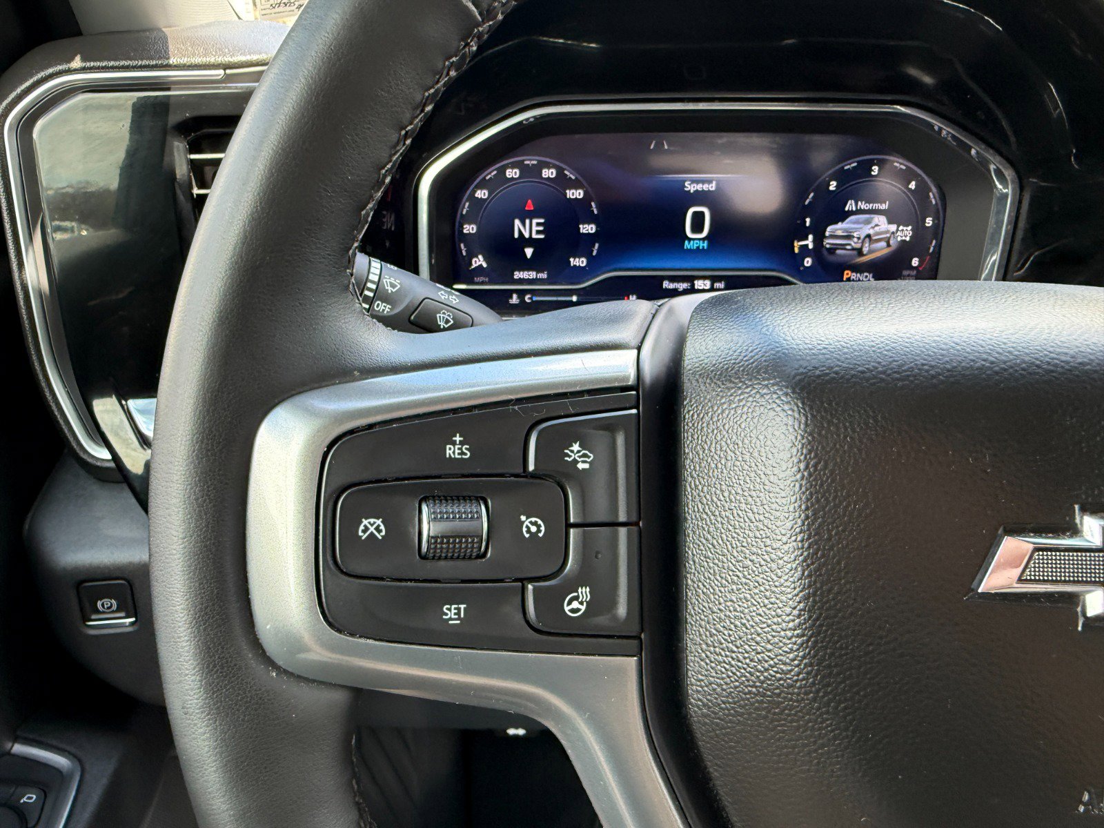 2023 Chevrolet Silverado 1500 RST - Photo 25