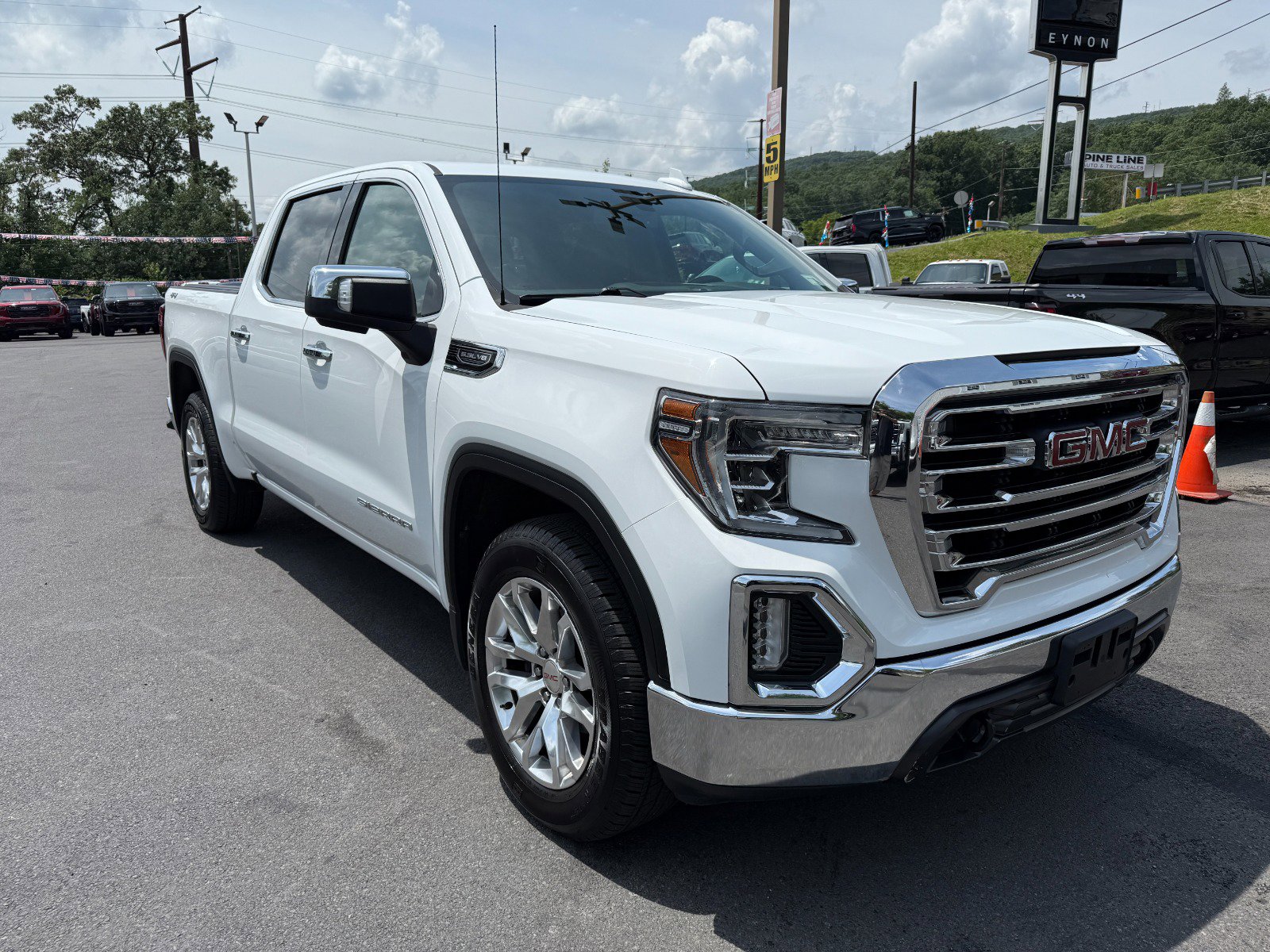 2019 GMC Sierra 1500 SLT - Photo 7