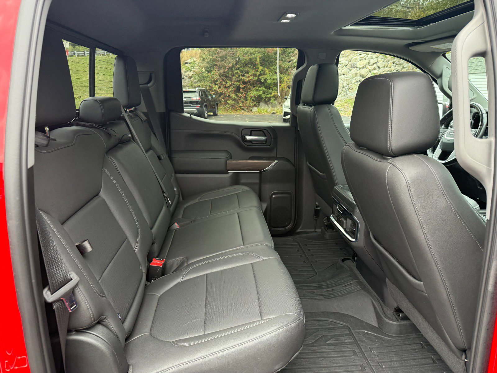 2021 GMC Sierra 1500 SLT - Photo 20