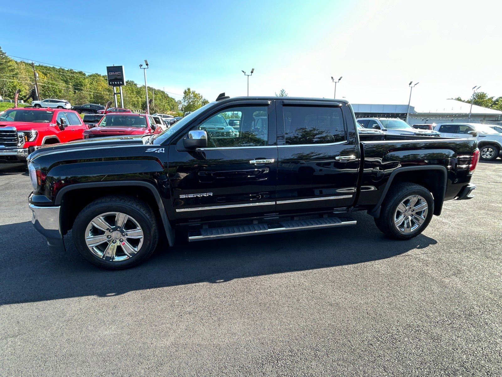 Used 2018 GMC Sierra 1500 SLT with VIN 3GTU2NEC9JG575464 for sale in Olyphant, PA