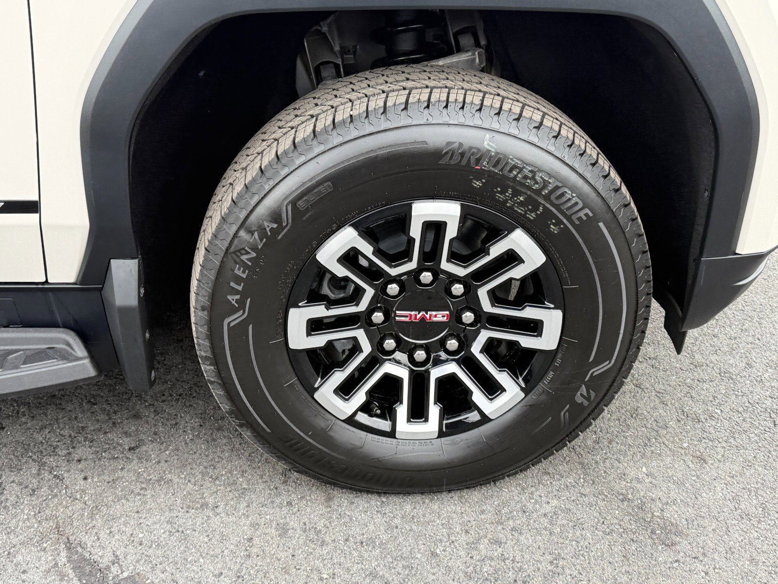 2026 GMC Sierra EV Elevation - Photo 11