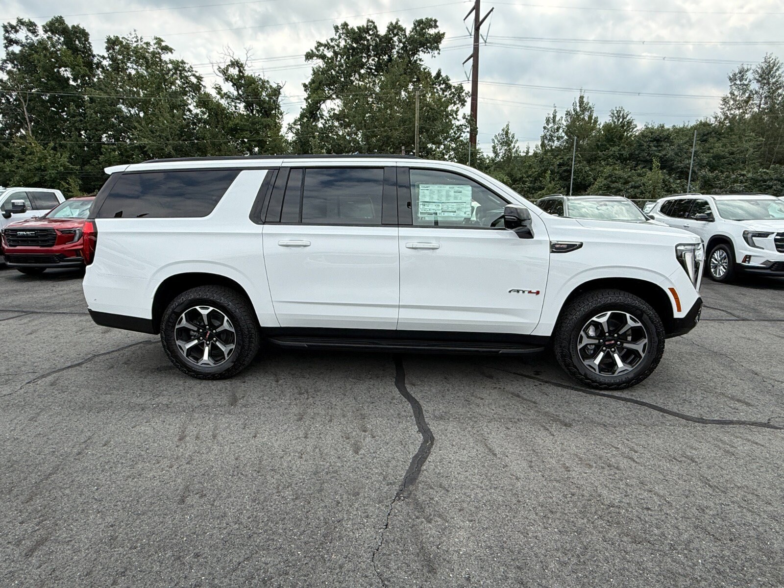 2026 GMC Yukon XL AT4 - Photo 6
