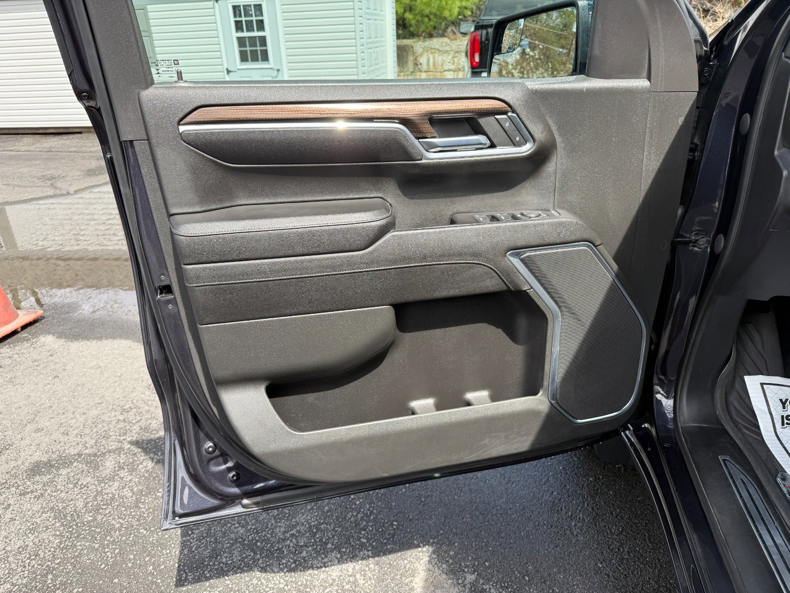 2023 Chevrolet Silverado 1500 RST - Photo 15