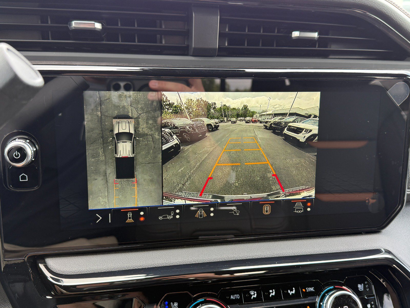2026 GMC Sierra 2500HD AT4 - Photo 38