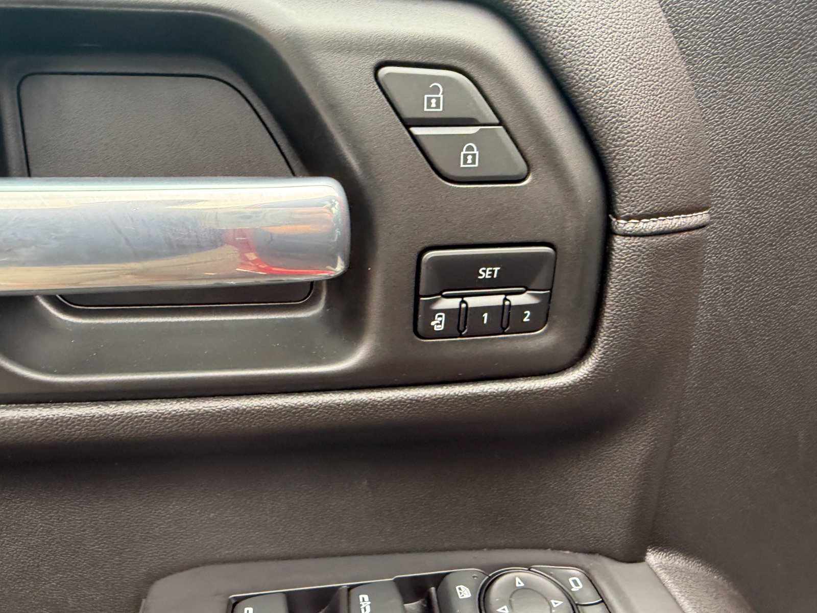 2021 GMC Sierra 1500 SLT - Photo 25