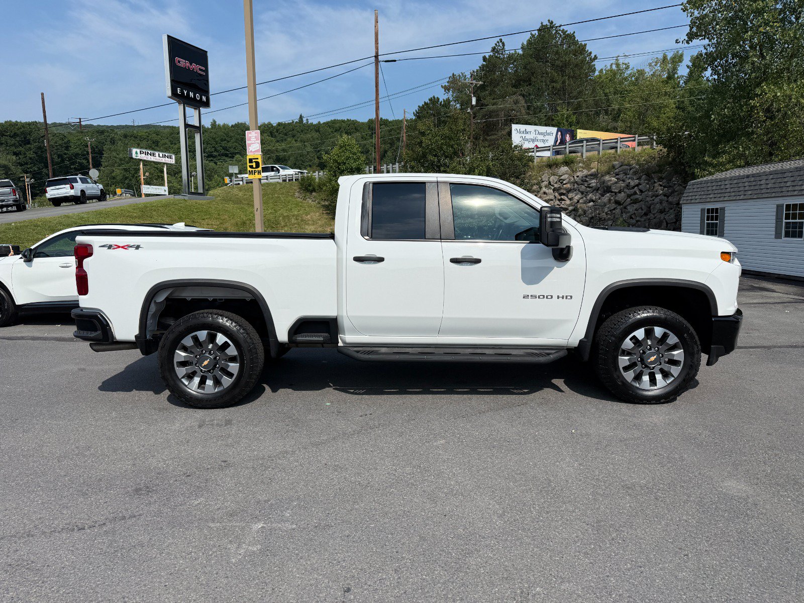 2023 Chevrolet Silverado 2500HD Custom - Photo 6