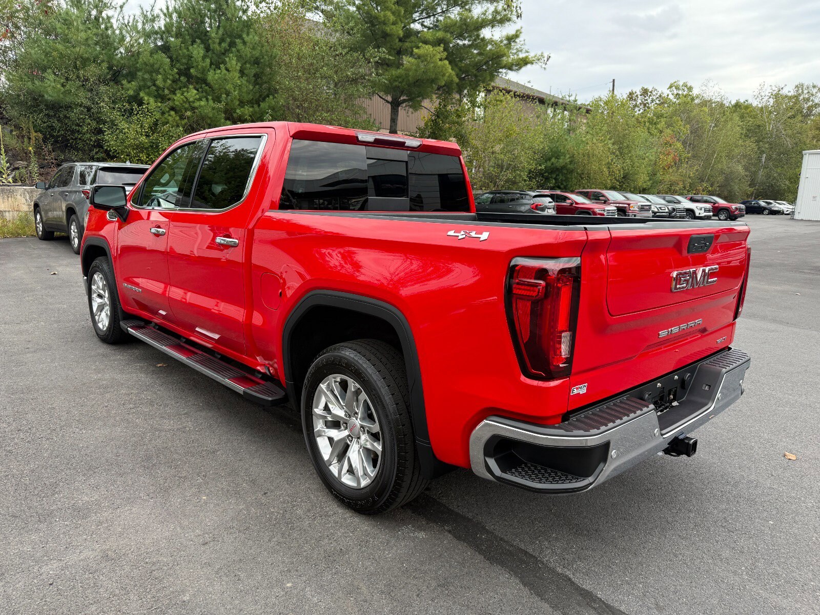 2021 Gmc Sierra 1500 SLT photo 3