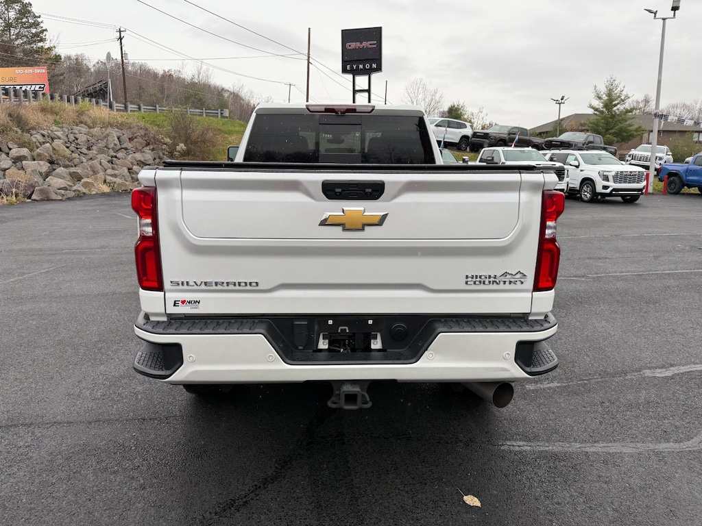 Used 2022 Chevrolet Silverado 2500 HD High Country Truck Crew Cab