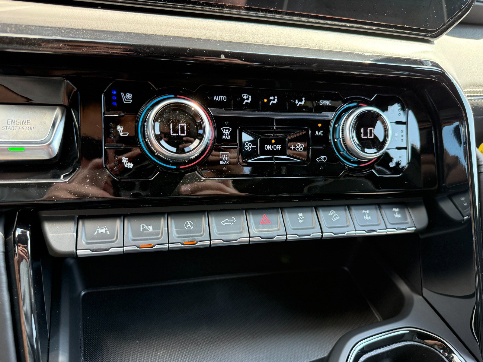 2026 GMC Sierra 1500 AT4X - Photo 39