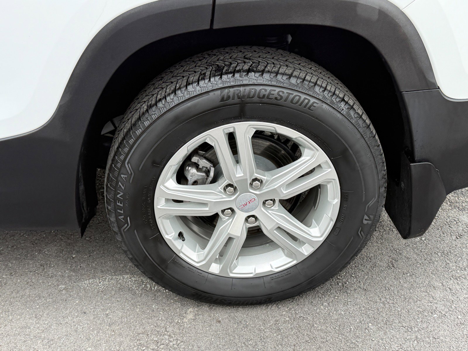 2024 GMC Terrain SLE - Photo 10