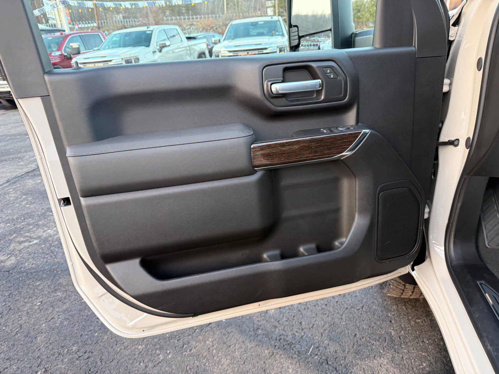 2026 GMC Sierra 3500HD SLE - Photo 15