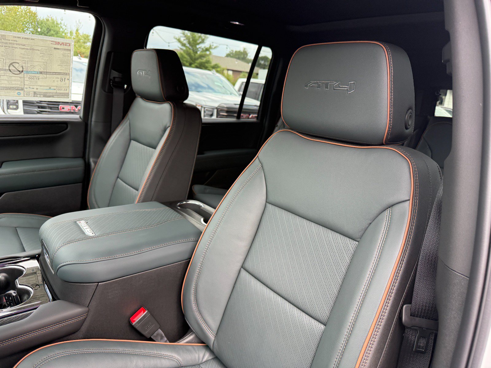 2026 GMC Yukon XL AT4 - Photo 14