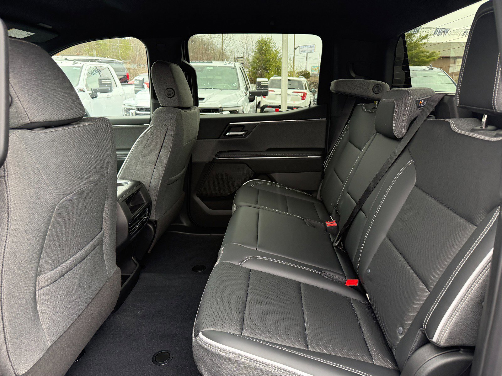 2026 GMC Sierra EV Elevation - Photo 15