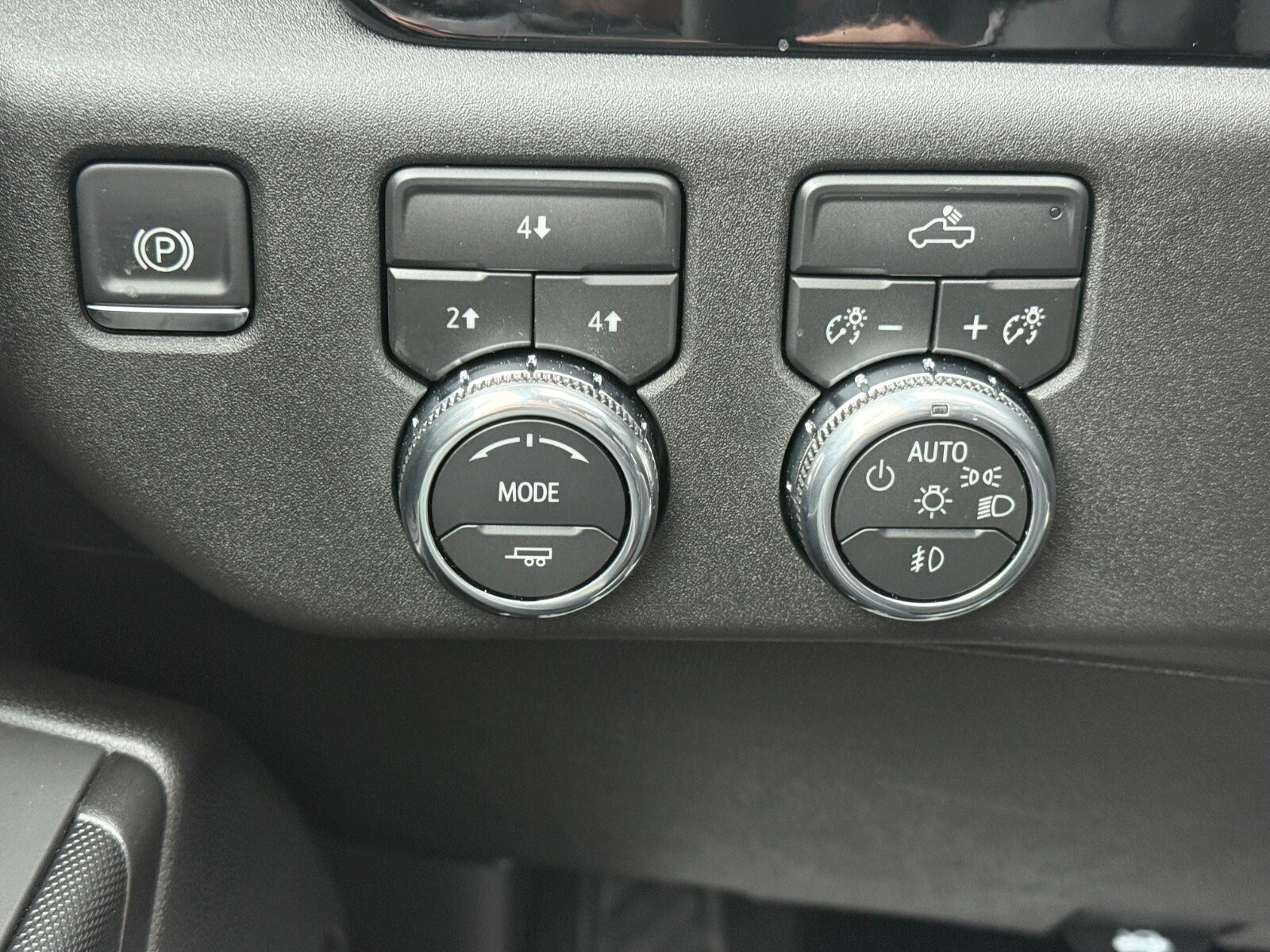 2026 GMC Sierra 3500HD SLE - Photo 24