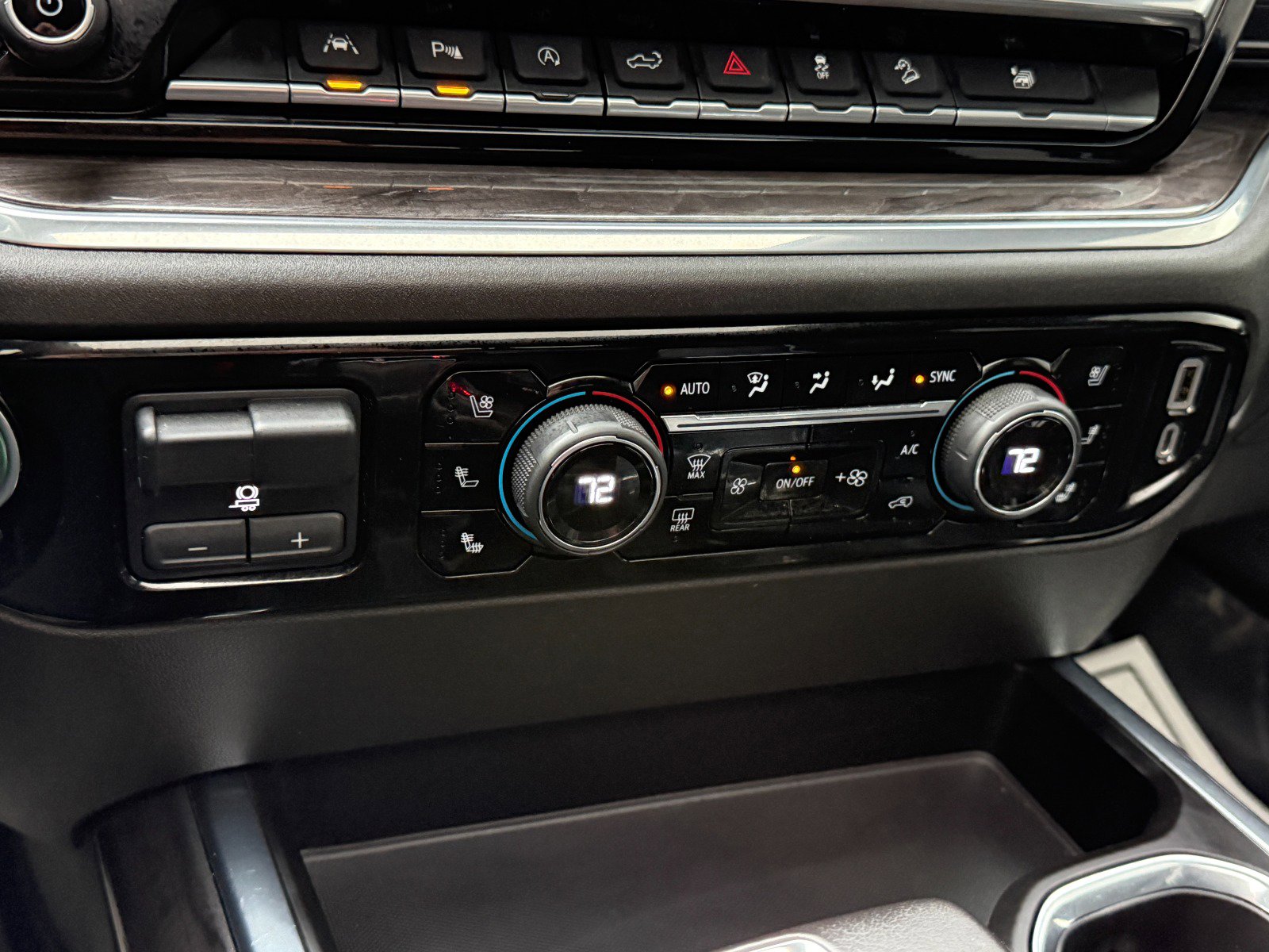 2022 Chevrolet Silverado 1500 LTZ - Photo 34