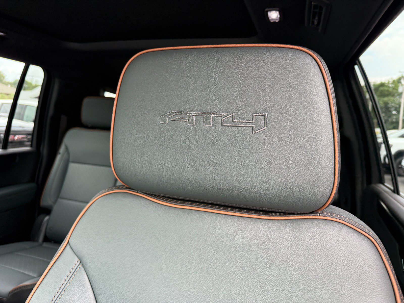 2026 GMC Yukon XL AT4 - Photo 15