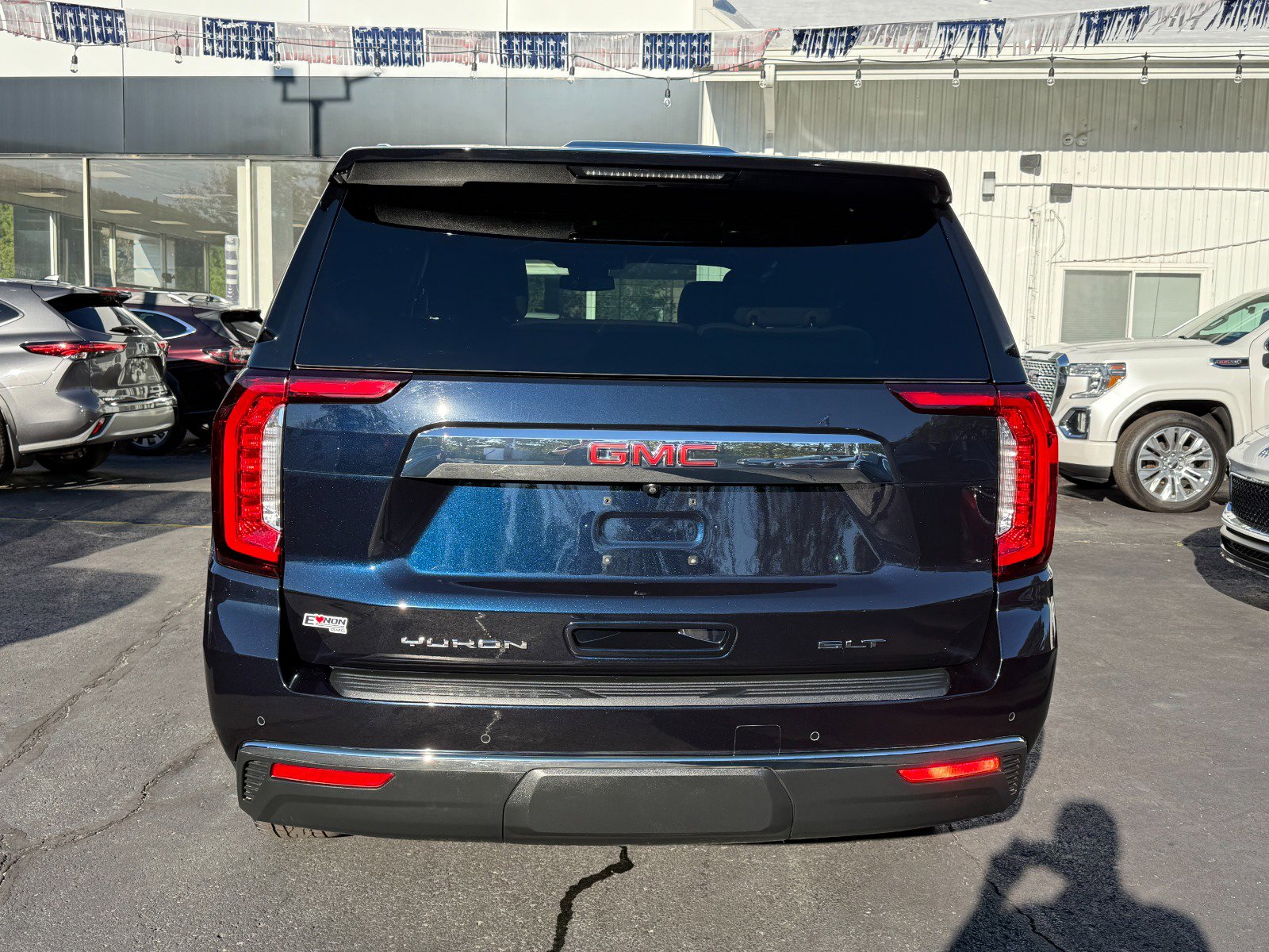 2023 Gmc Yukon SLT photo 4
