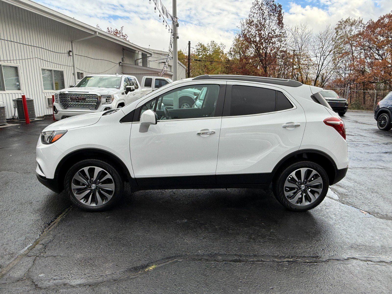 Used 2022 Buick Encore Preferred with VIN KL4CJESM1NB555942 for sale in Olyphant, PA