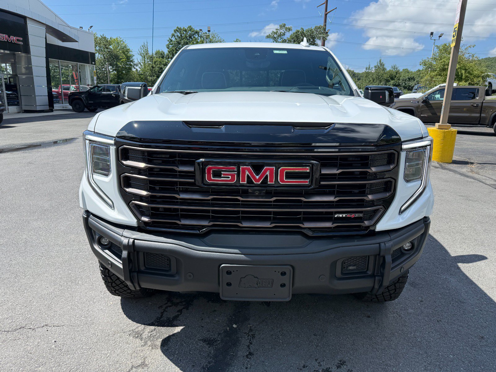 2026 GMC Sierra 1500 AT4X - Photo 8