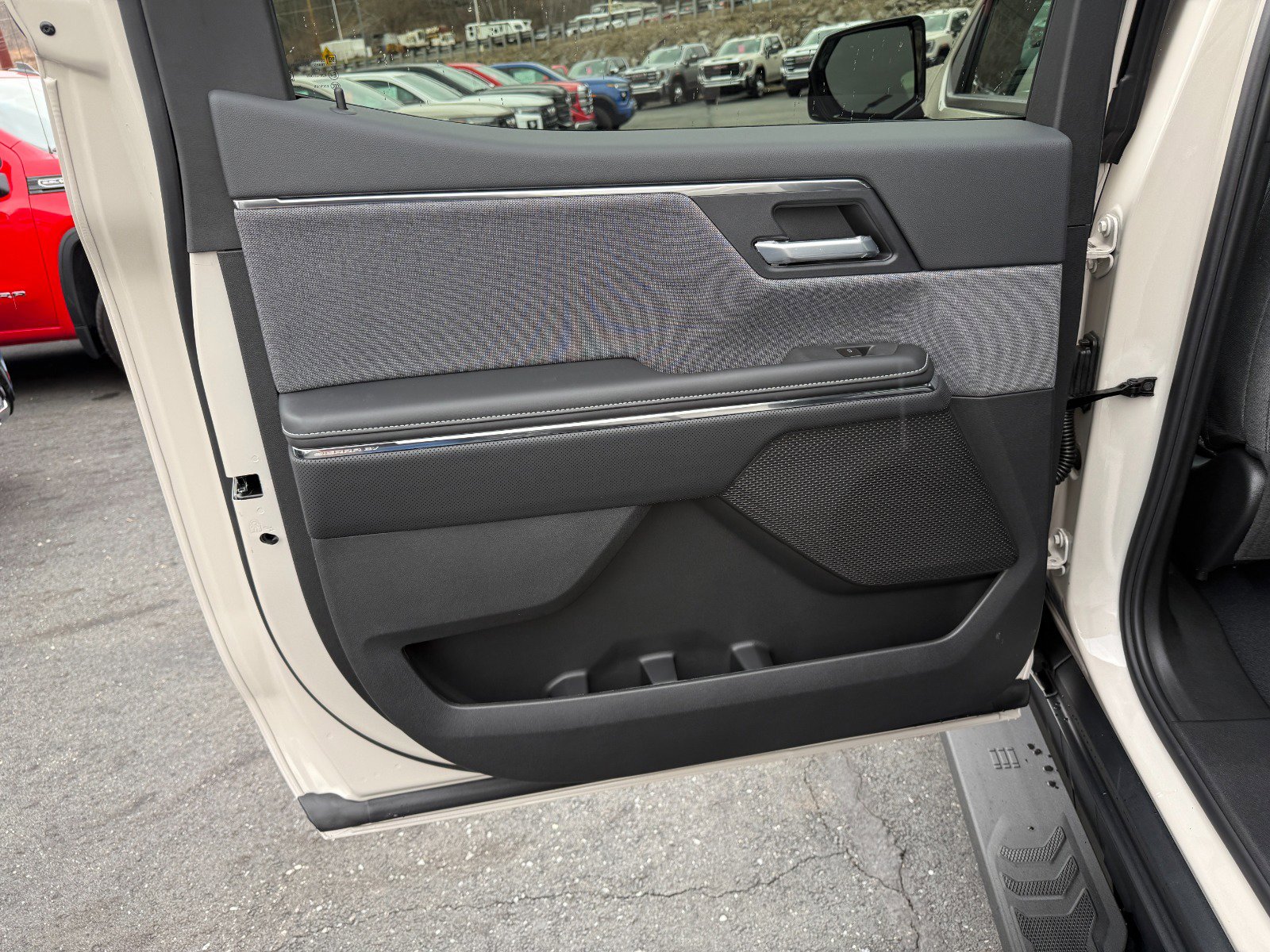 2026 GMC Sierra EV Elevation - Photo 16