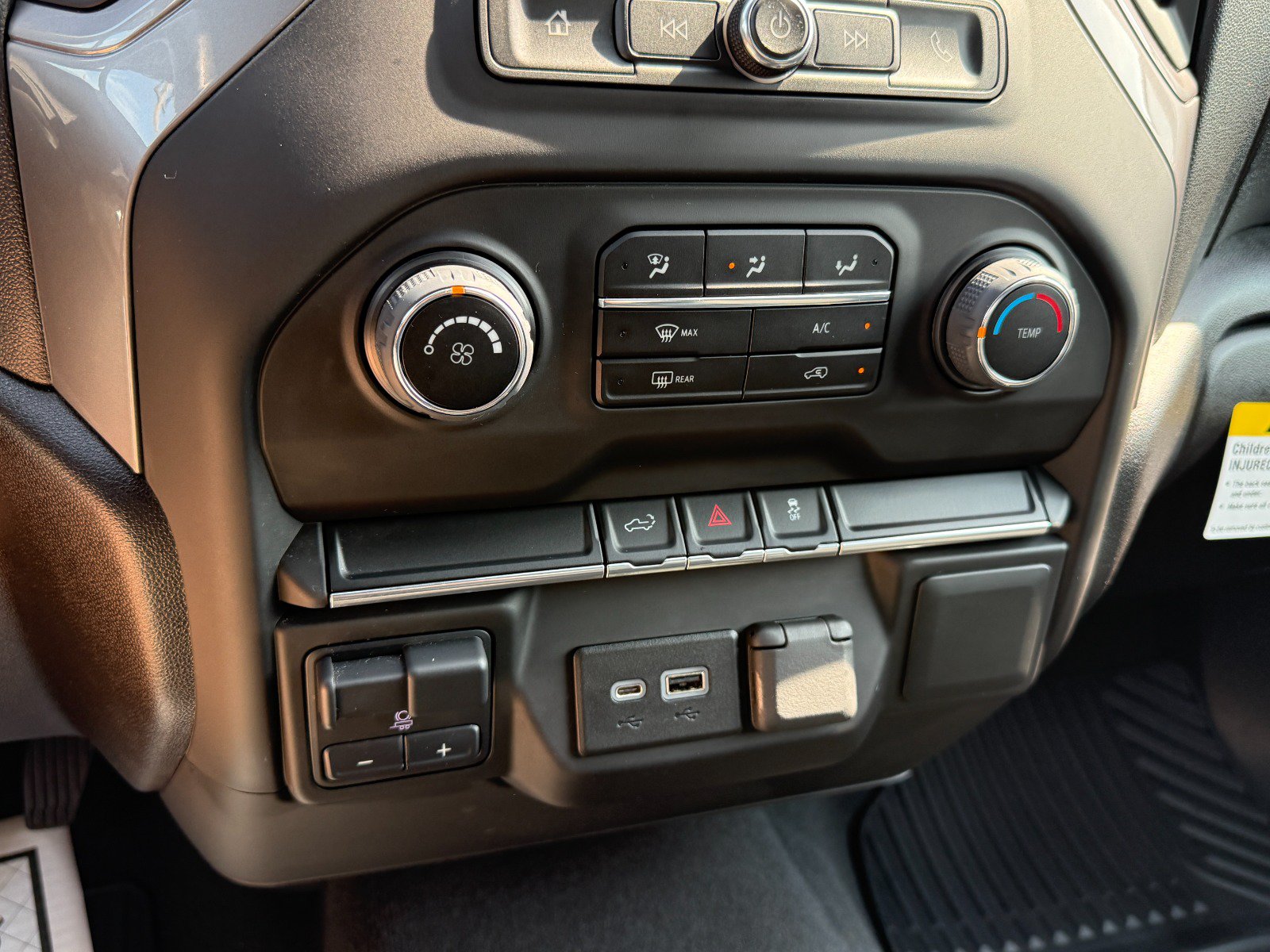 2023 Chevrolet Silverado 2500HD Custom - Photo 31