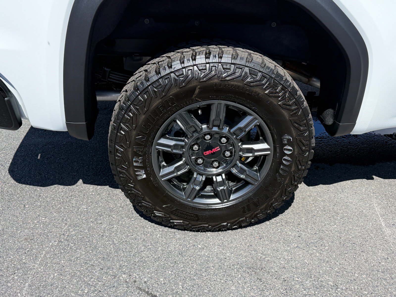 2026 GMC Sierra 1500 AT4X - Photo 11