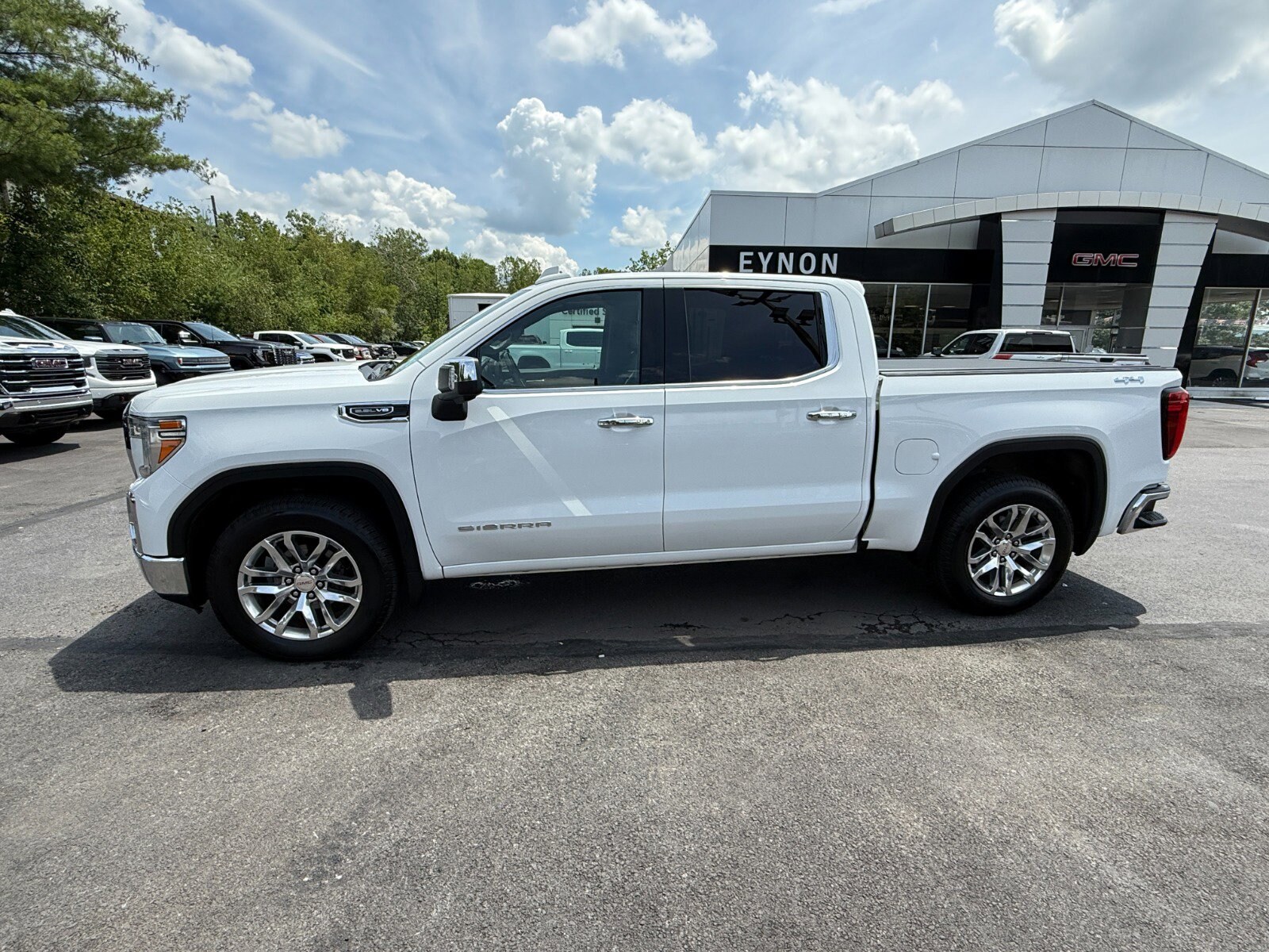 2019 Gmc Sierra 1500 SLT photo 2