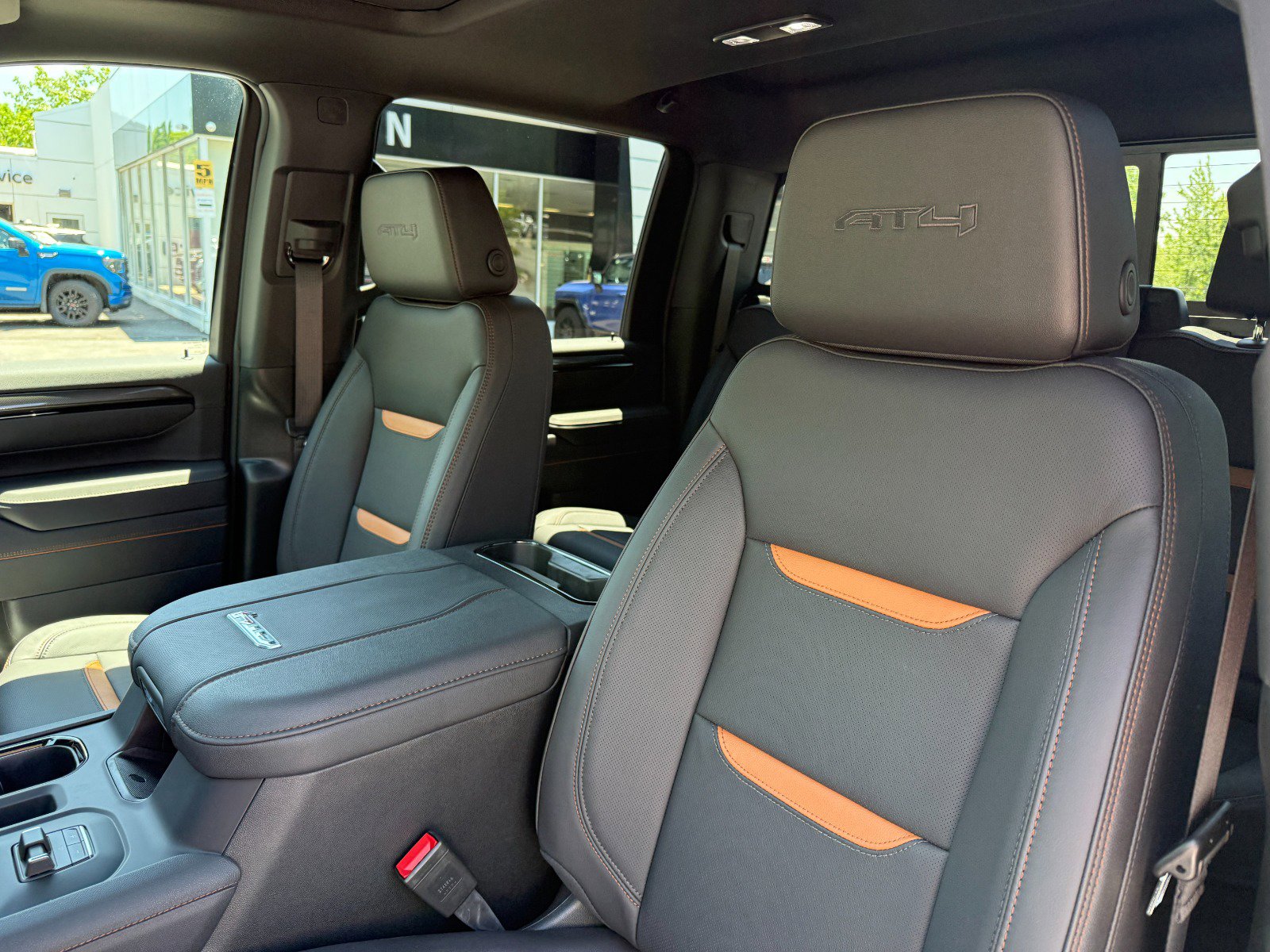 2026 GMC Sierra 2500HD AT4 - Photo 13