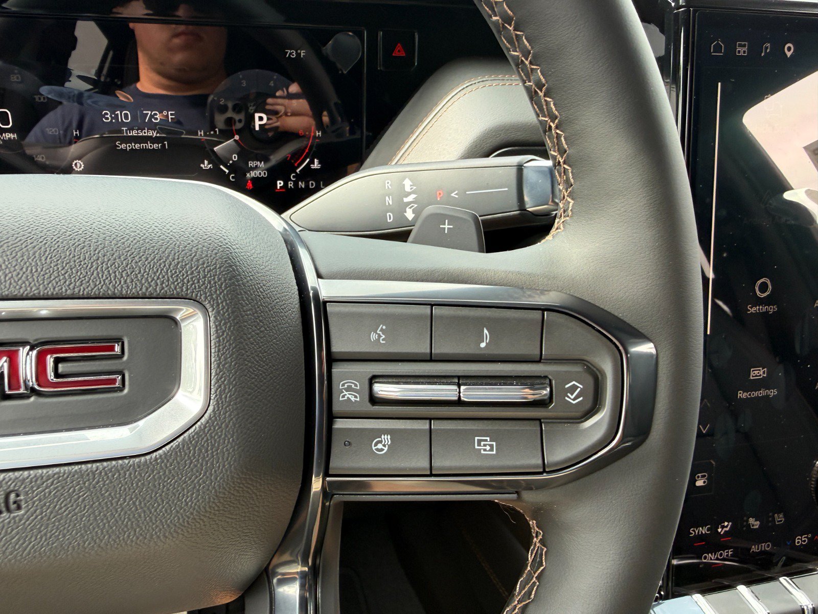 2026 GMC Yukon XL AT4 - Photo 31