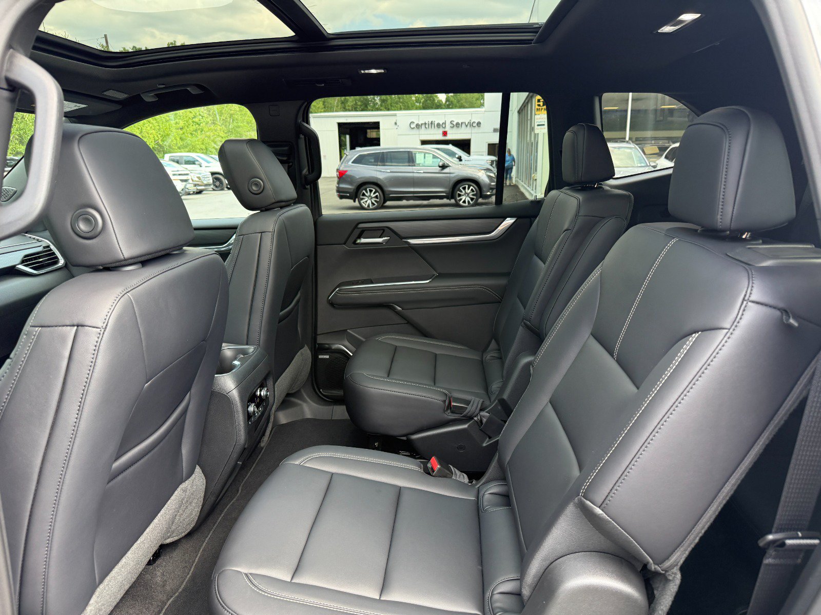 2026 GMC Acadia Elevation - Photo 16