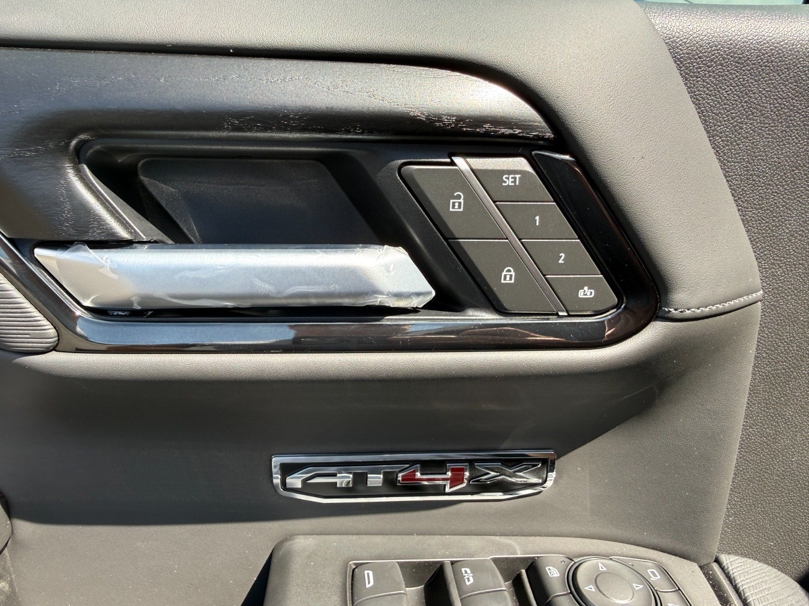 2026 GMC Sierra 1500 AT4X - Photo 26