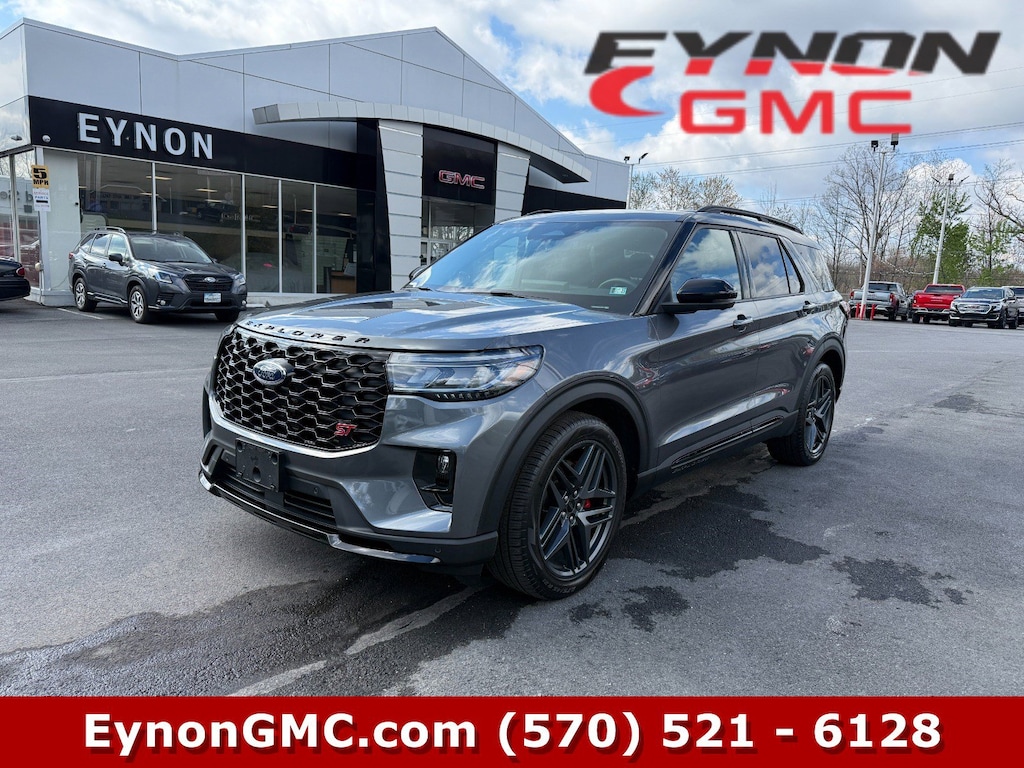 Used 2025 Ford Explorer ST SUV