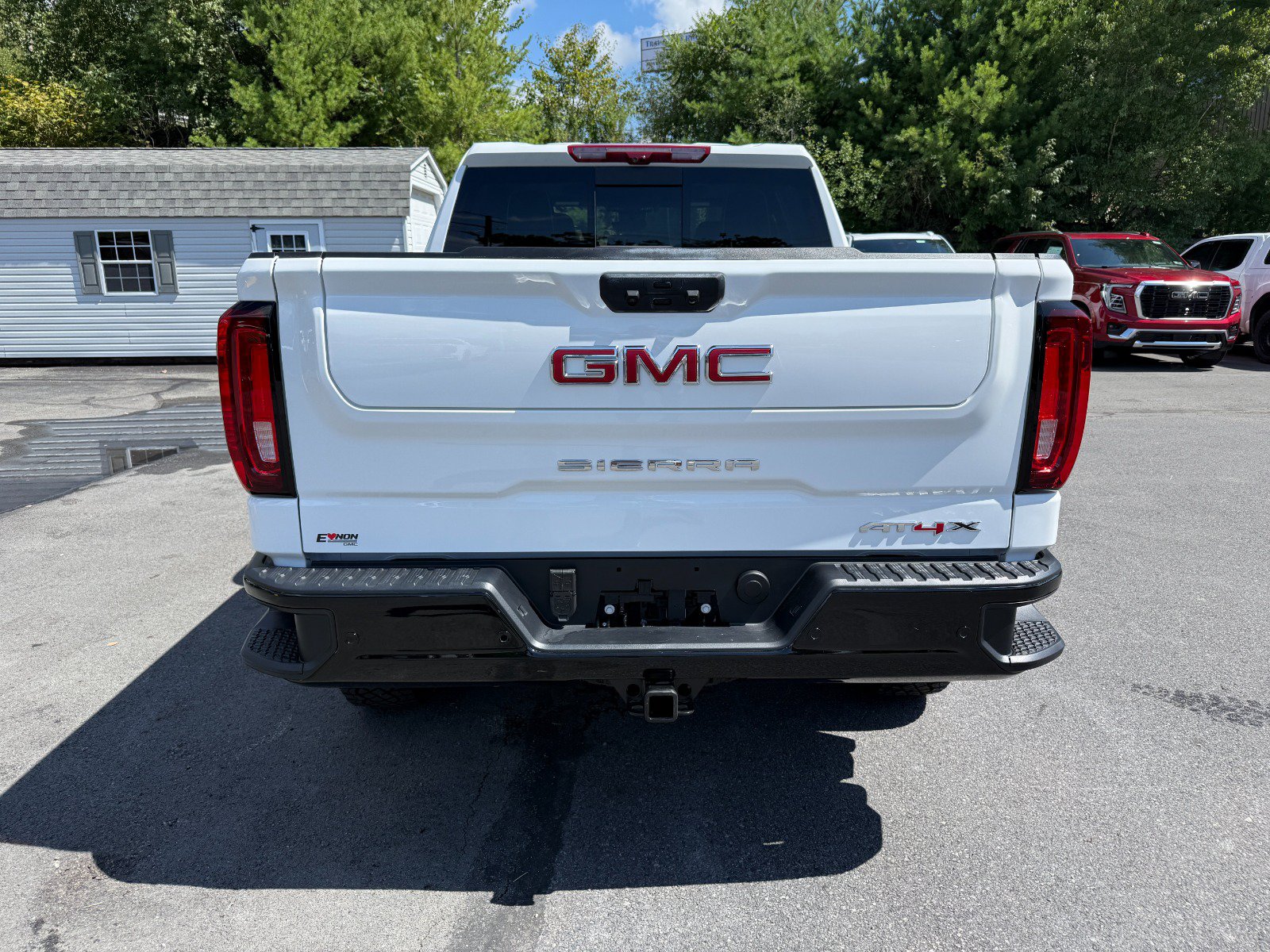 2026 GMC Sierra 1500 AT4X - Photo 4