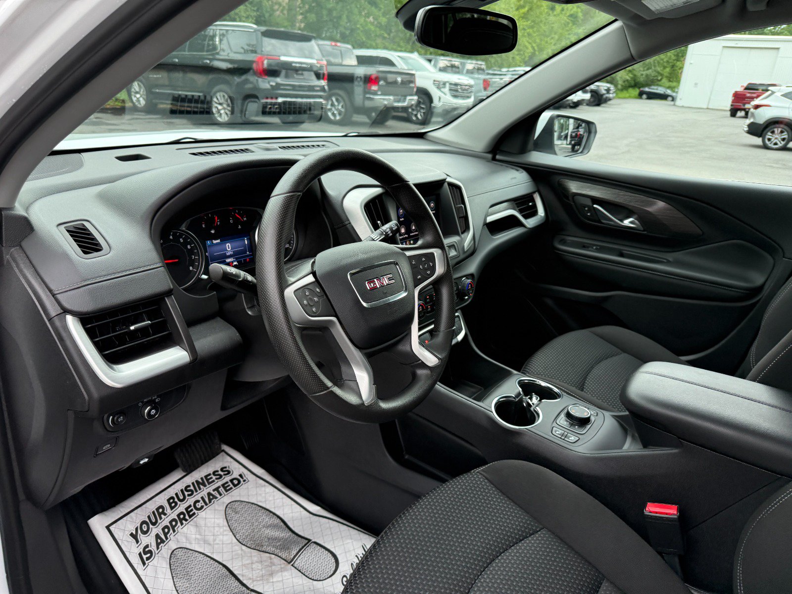 2024 GMC Terrain SLE - Photo 13