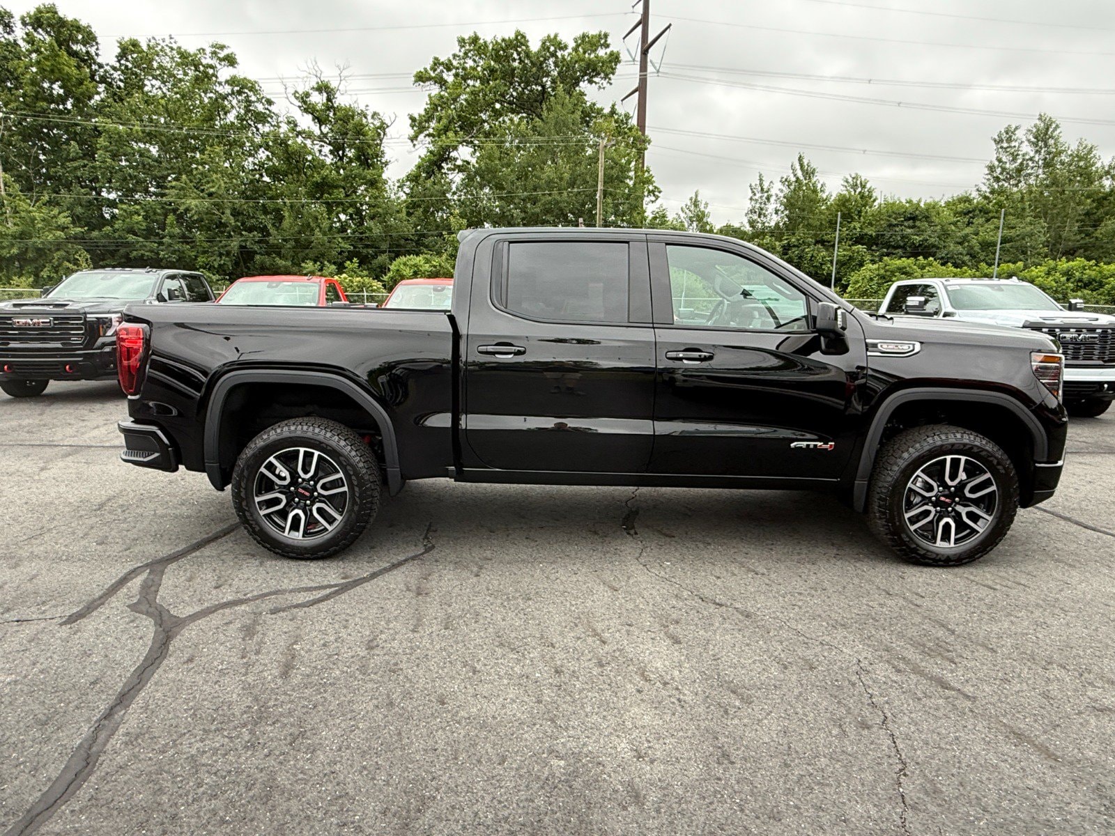 2026 GMC Sierra 1500 AT4 - Photo 6