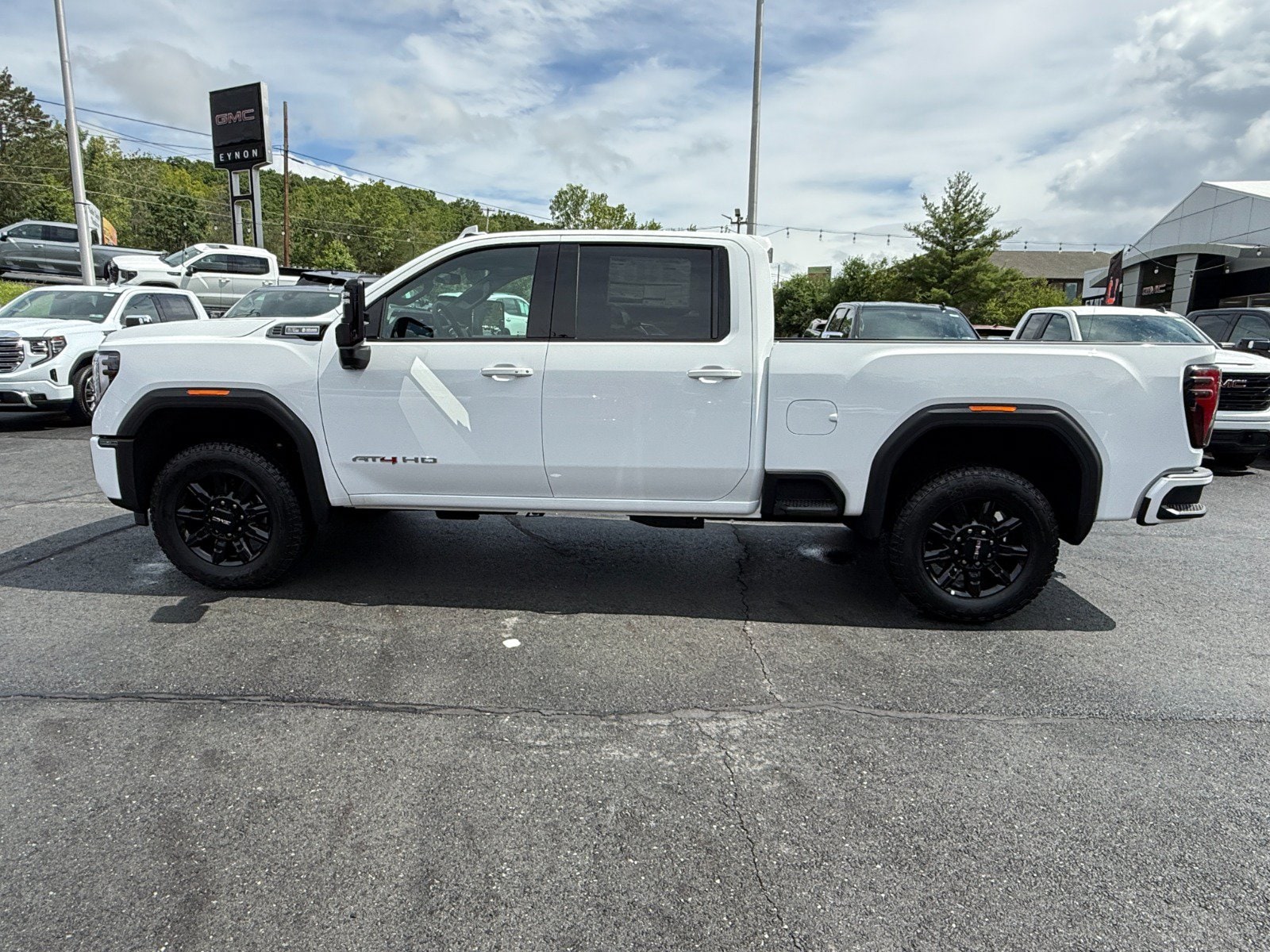 2026 GMC Sierra 2500HD AT4 - Photo 2