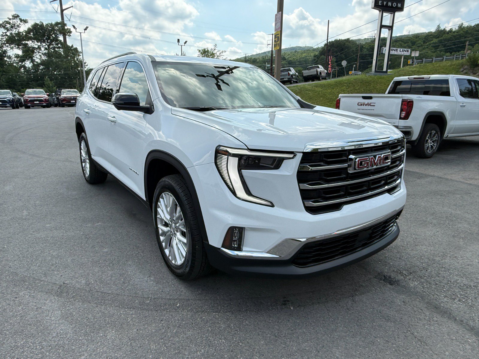 2026 GMC Acadia Elevation - Photo 7
