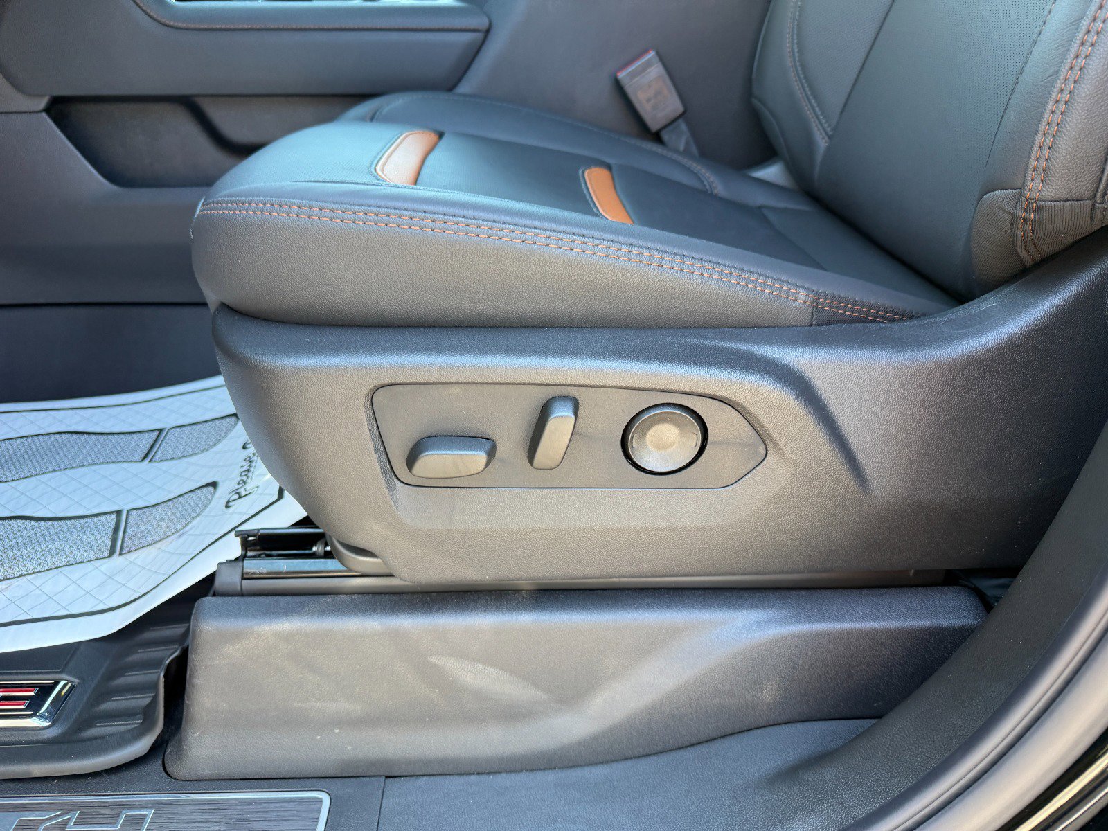 2026 GMC Sierra 2500HD AT4 - Photo 24