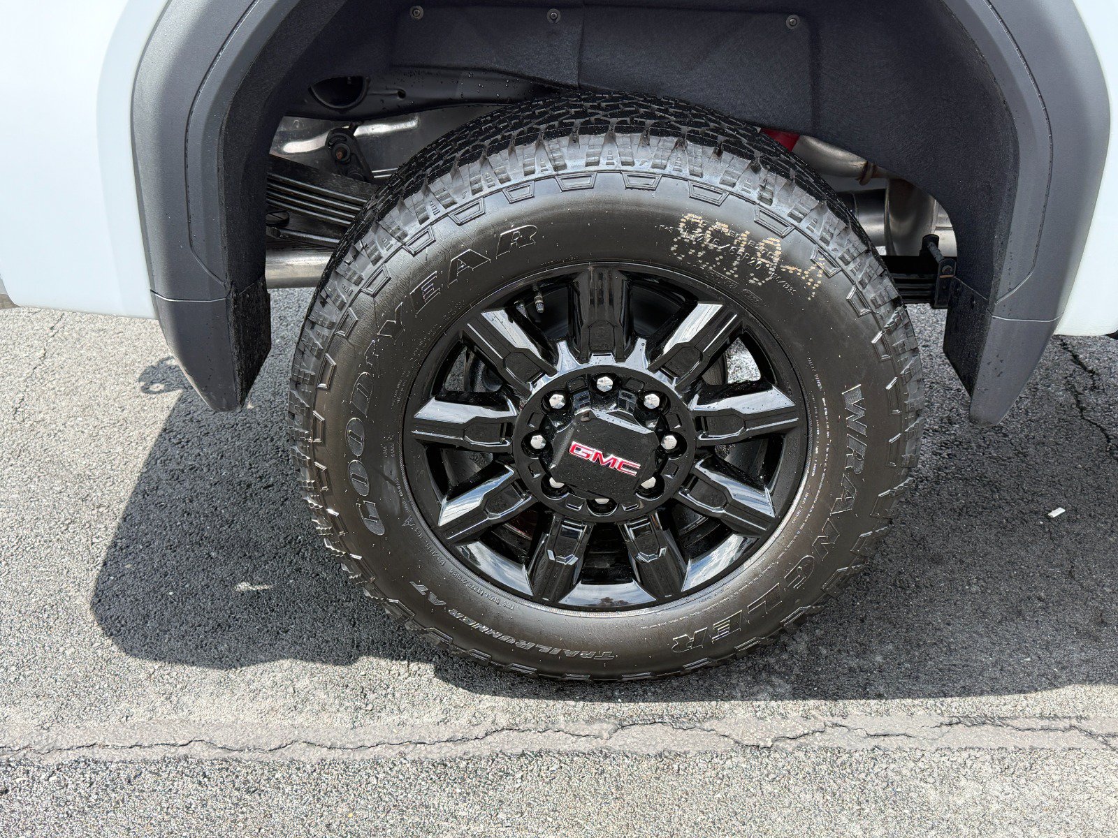 2026 GMC Sierra 2500HD AT4 - Photo 11