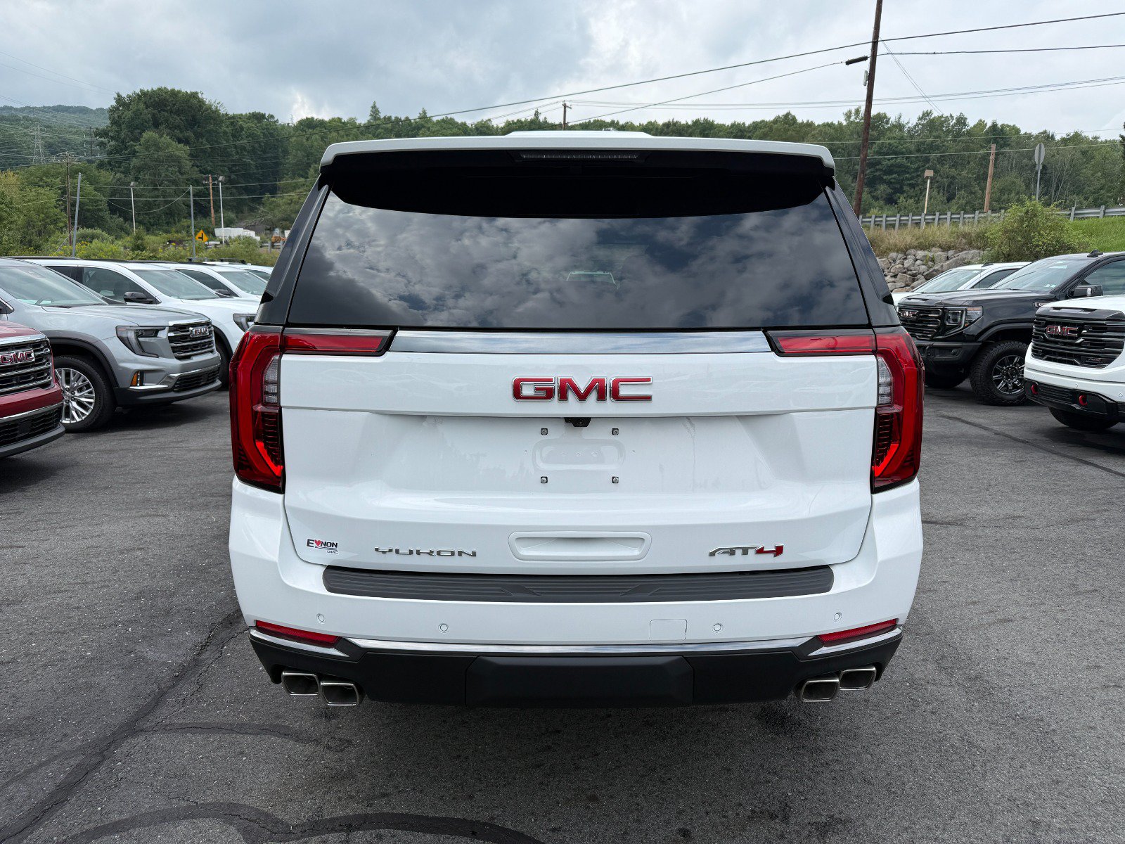 2026 GMC Yukon XL AT4 - Photo 4
