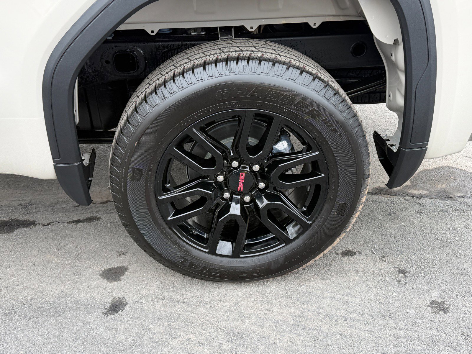 2026 GMC Sierra 1500 Pro - Photo 10