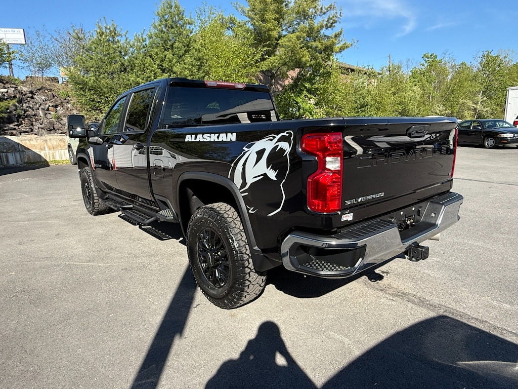 Used 2022 Chevrolet Silverado 3500 HD LT Truck Crew Cab