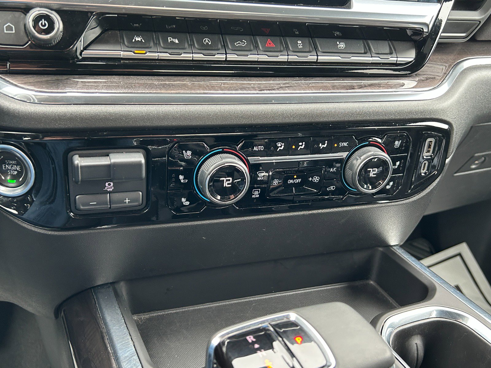 2023 Chevrolet Silverado 1500 LTZ - Photo 33